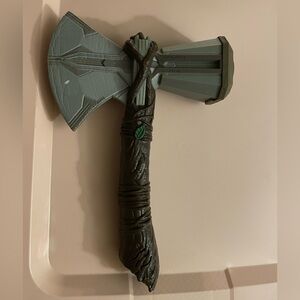 Hasbro Marvel Avengers 2017 Thor’s Stormbreaker Toy Weapon W/Sound Works